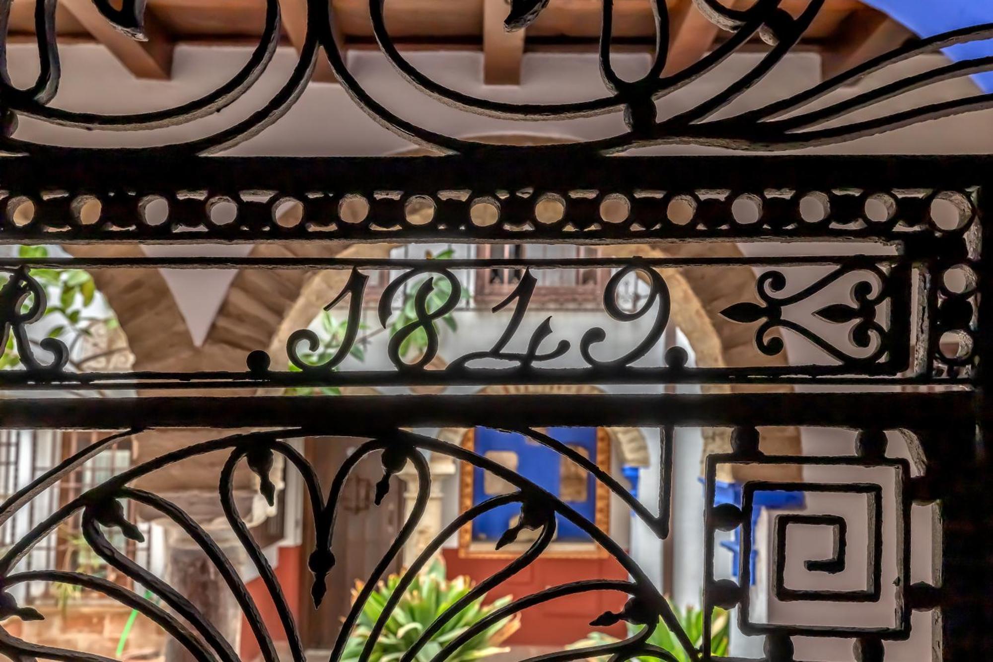 El Capricho De 1849 & Parking Apartment Кордоба Екстериор снимка